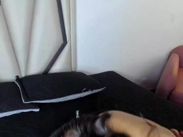 Aleja-00 on BongaCams