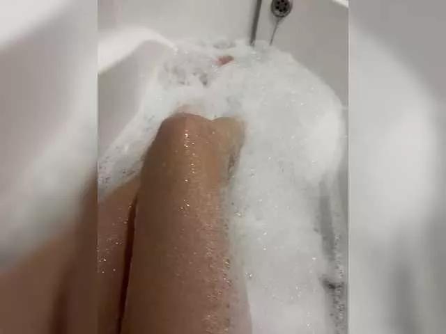 Freechat aleksandra-lis-1998 on BongaCams