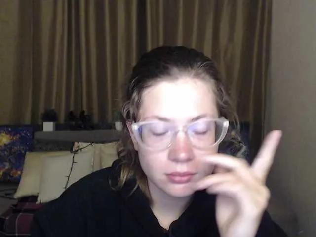 Aliciafolow009 — I love polite, kind and generous men)) If you treat me like this, then I will do everything to make you feel good with me *))