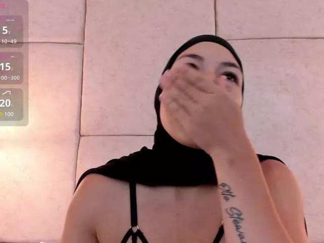 Offline amira-s on BongaCams