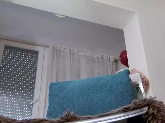 AnnyaRose on BongaCams 