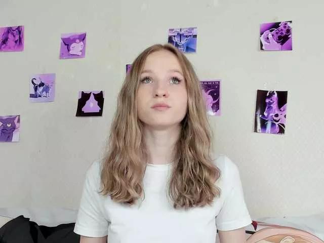 Offline b4by-Emilia on BongaCams