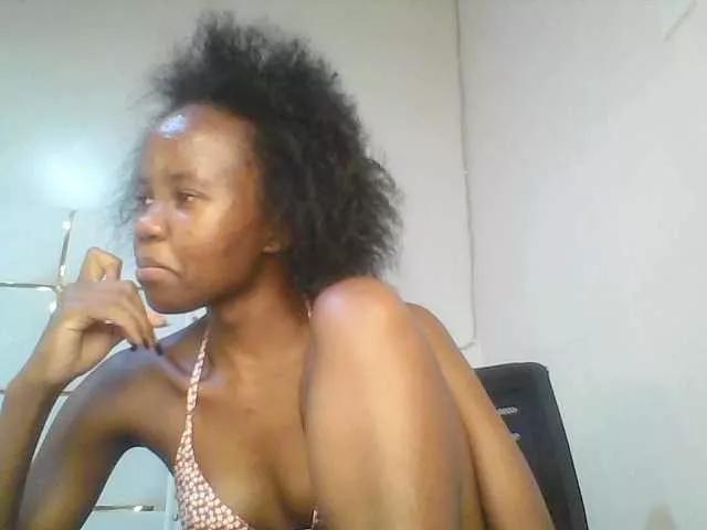 bigbaby004 on BongaCams