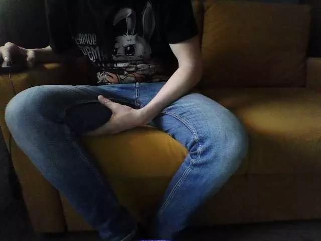 Offline BumleCrazzzy on BongaCams