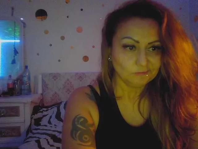 Candy-Presley on BongaCams