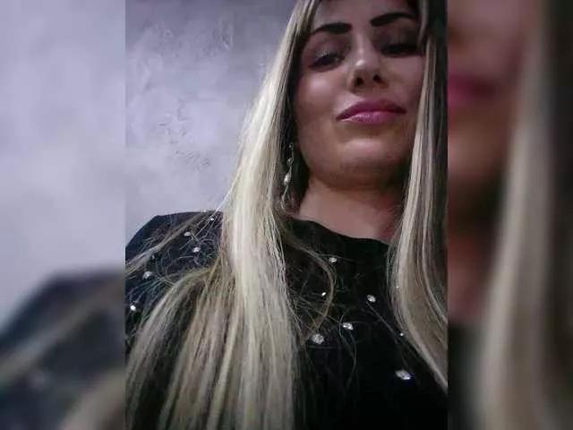 Cassssablanca on BongaCams 