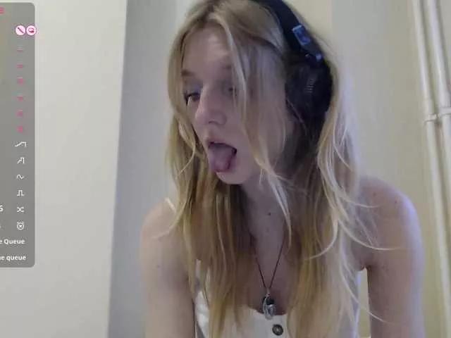 CatinMilkland on BongaCams