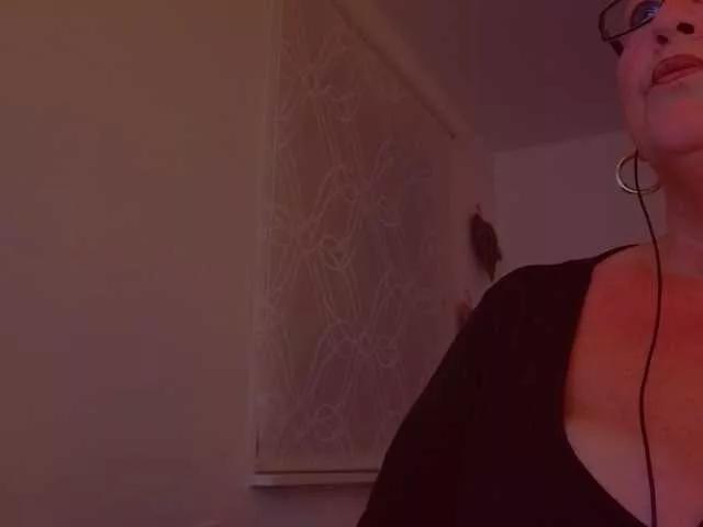 Connyat99 — Freechat on BongaCams