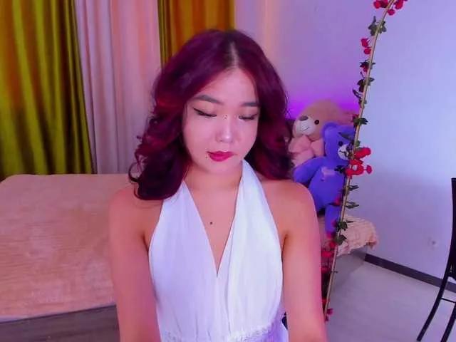Dollyiaa — Freechat on BongaCams