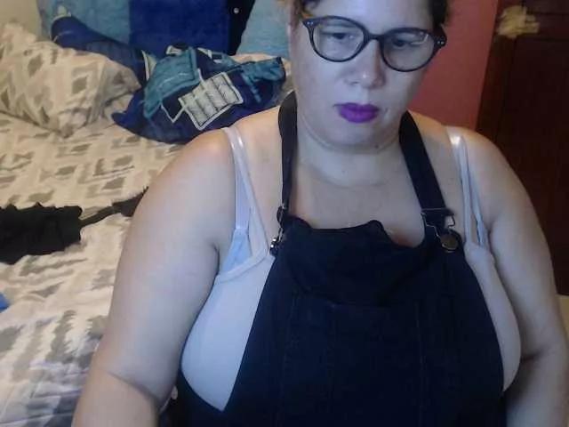 ElizabethTaylor8 on BongaCams