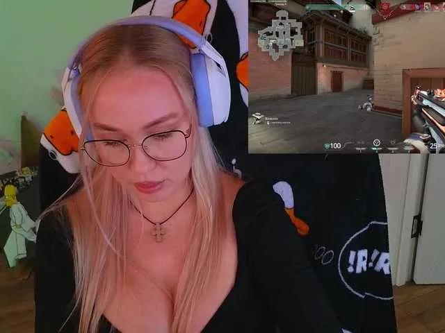 Freechat Emili1- on BongaCams