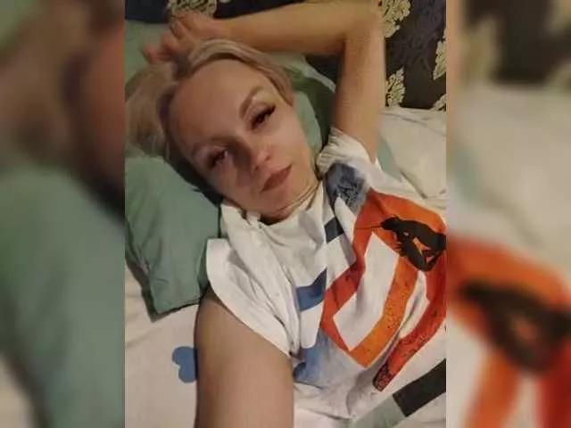 Offline evangelina2909rus on BongaCams