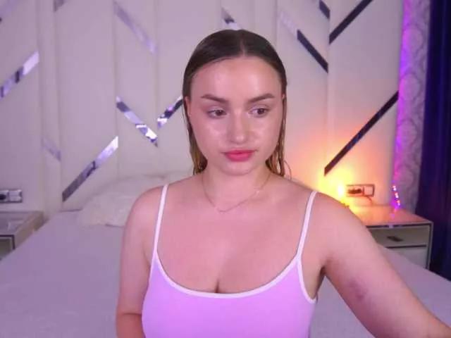 FloraGreys on BongaCams