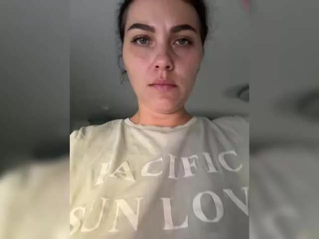 Hanny-ynnaH on BongaCams