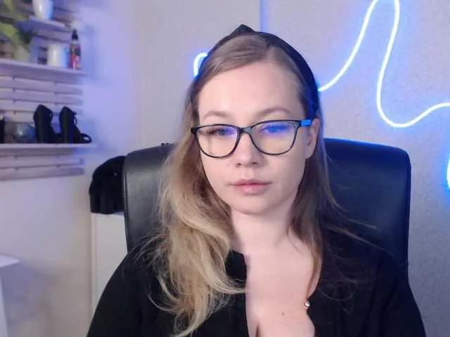 hollyBB on BongaCams 
