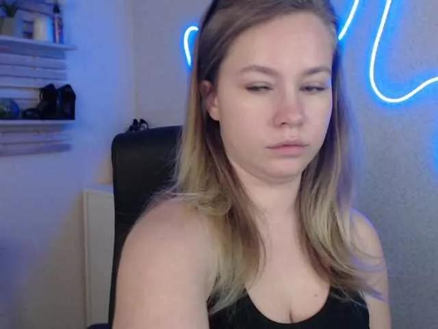 hollyBB on BongaCams 