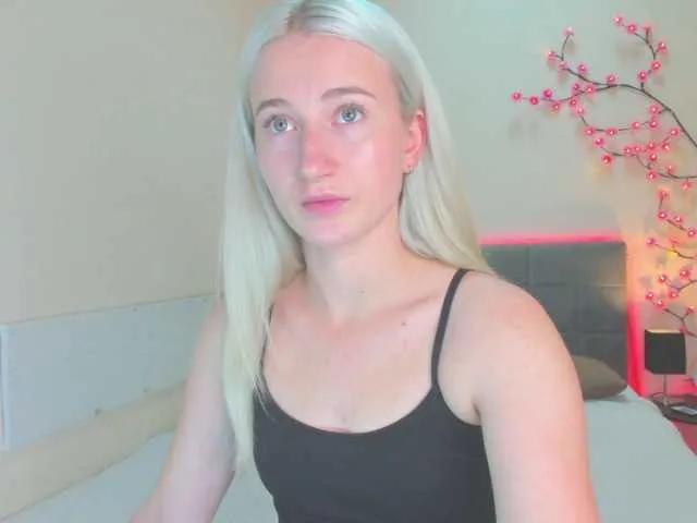HollyTaillor — I'm turned on by confidence and curiosity. There's something incredibly exciting about someone who knows what they want and isn't afraid to explore new experiences
