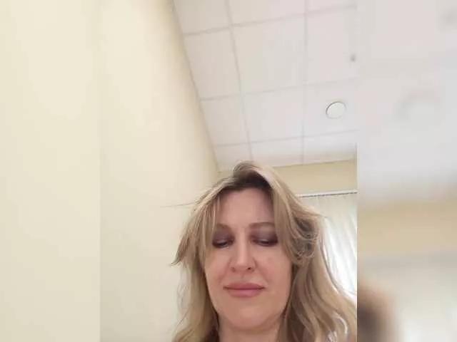 Offline LagoonJoy on BongaCams