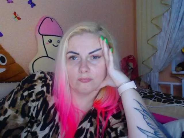 melek-7250 — I was born for love, there is fire in my soul and mimosa in my hands)
