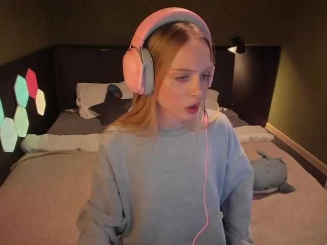 Offline Mini-Tiny on BongaCams