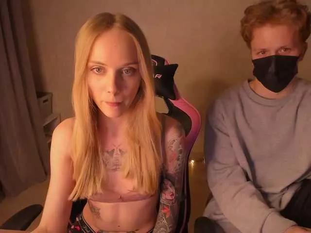 Offline Mini-Tiny on BongaCams