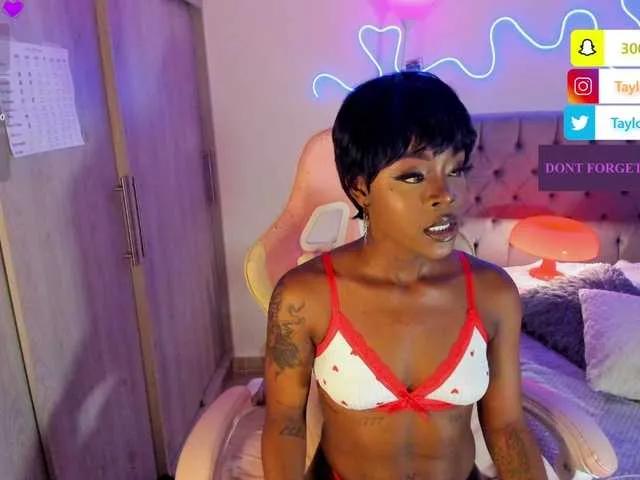 Miss-west — It excites me that you play with me, the kisses on the neck, being sensual, that you are naughty and loving with me