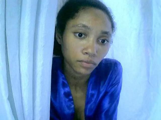 Monicaxa on BongaCams