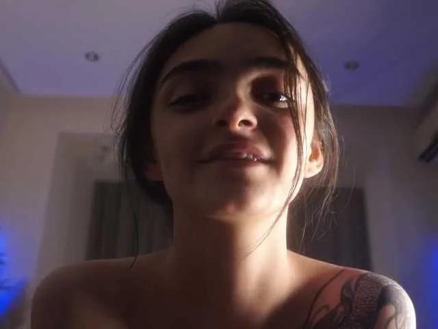 Morena-Dolcce — Freechat on BongaCams
