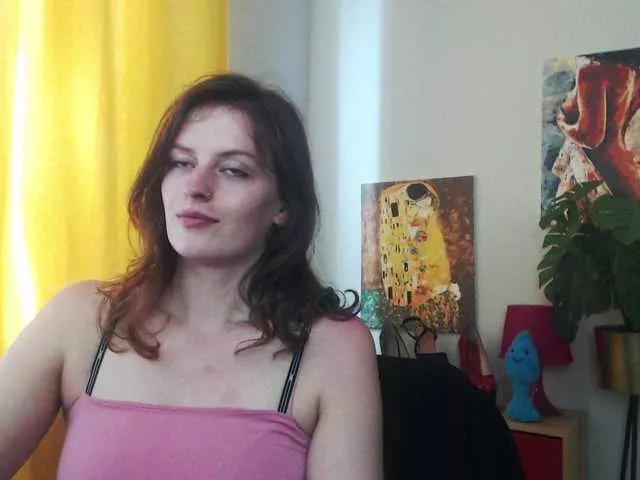 NadineGold on BongaCams