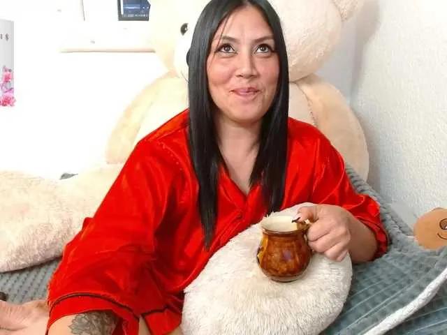 nahomywatson — me calienta que me den duro y rico, chuparla y cabalgar una verga bien rico