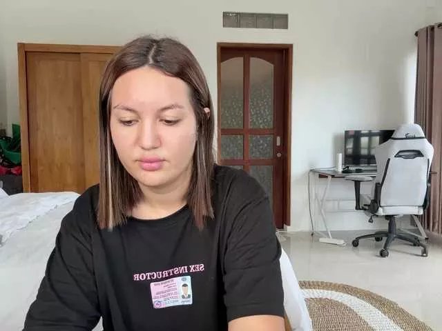 Freechat Nelly-Fischer on BongaCams