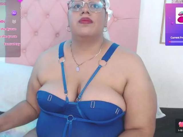 nicolle1u1 on BongaCams