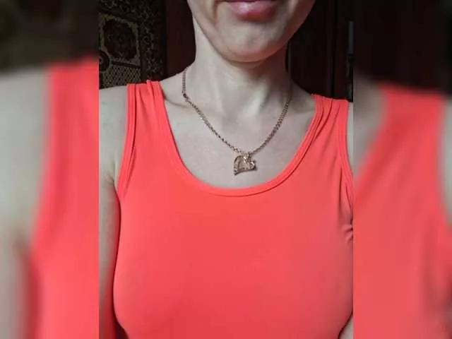 NinonDePeace on BongaCams 
