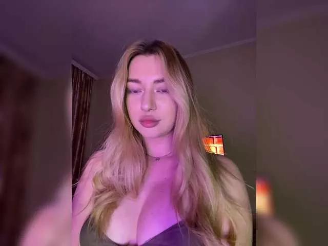 Offline OhhMolly on BongaCams