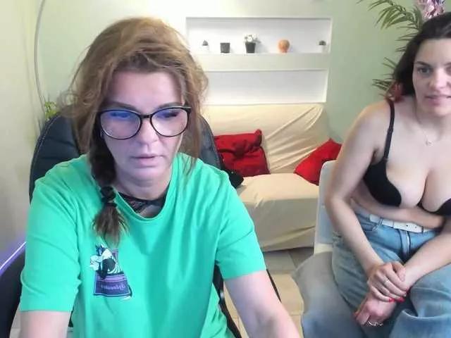 Freechat PenelopErica on BongaCams