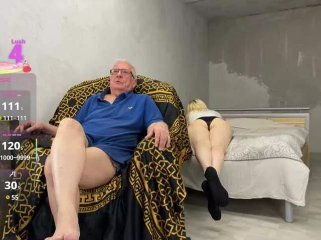 REDHOTPEPPERS on BongaCams