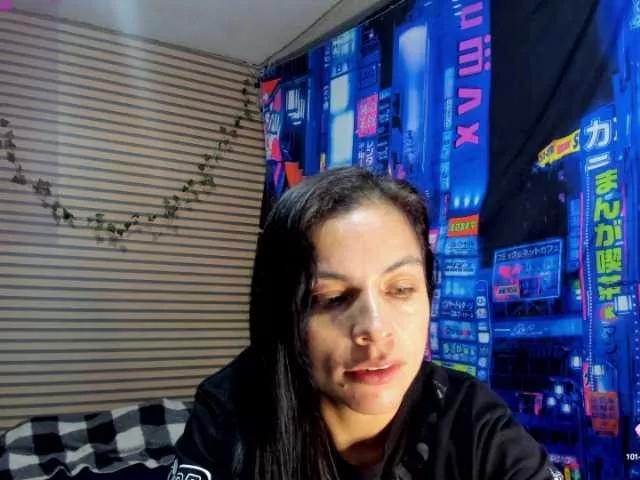 rosse2504 on BongaCams 