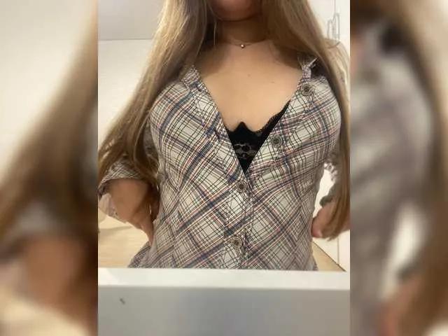 SarraFox — Freechat on BongaCams