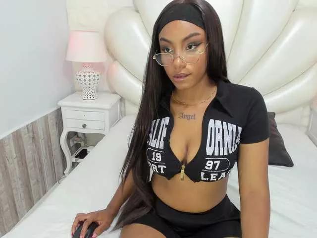 SofiaStanley on BongaCams