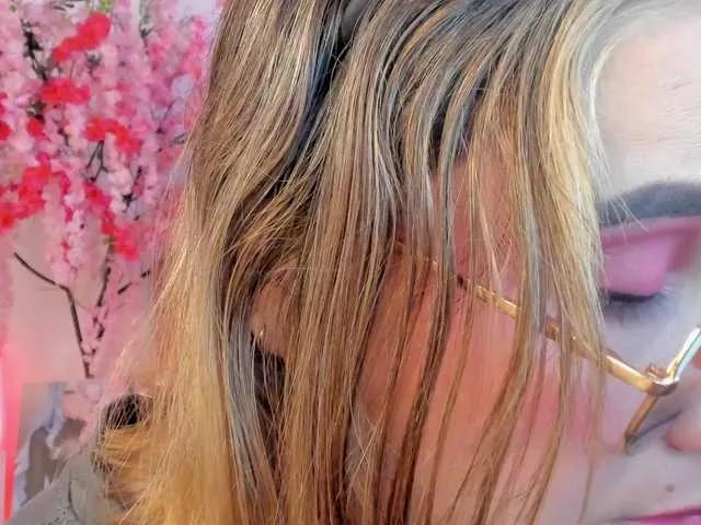 violet-evergarden2 on BongaCams