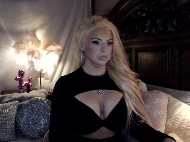 xtinastar on BongaCams