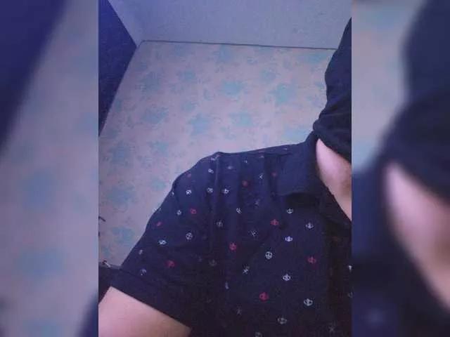 Freechat XXXklsdf on BongaCams