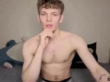 adam_chriss on Chaturbate 