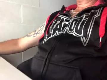 aussie9inchforall on Chaturbate 