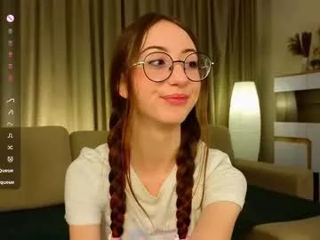 Freechat avrillemell on Chaturbate