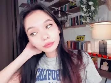 baddieinblack — shhh... I'm trying to be sexy - Goal: air kiss [40 tokens left] #feet #young #skinny #squirt #18