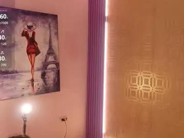 Freechat bella19__ on Chaturbate