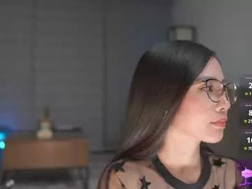 Freechat belle_adrienne on Chaturbate