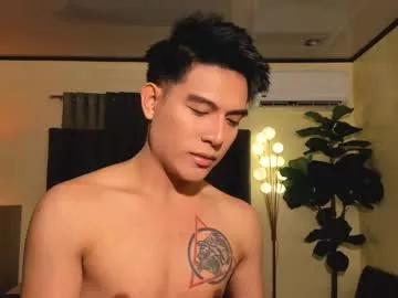 Freechat bentlyfuck on Chaturbate