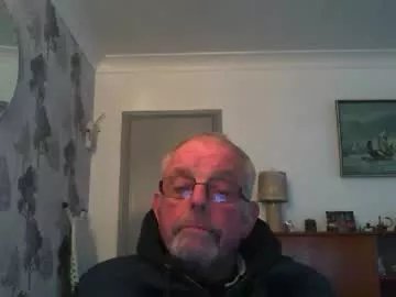 Freechat champers37 on Chaturbate